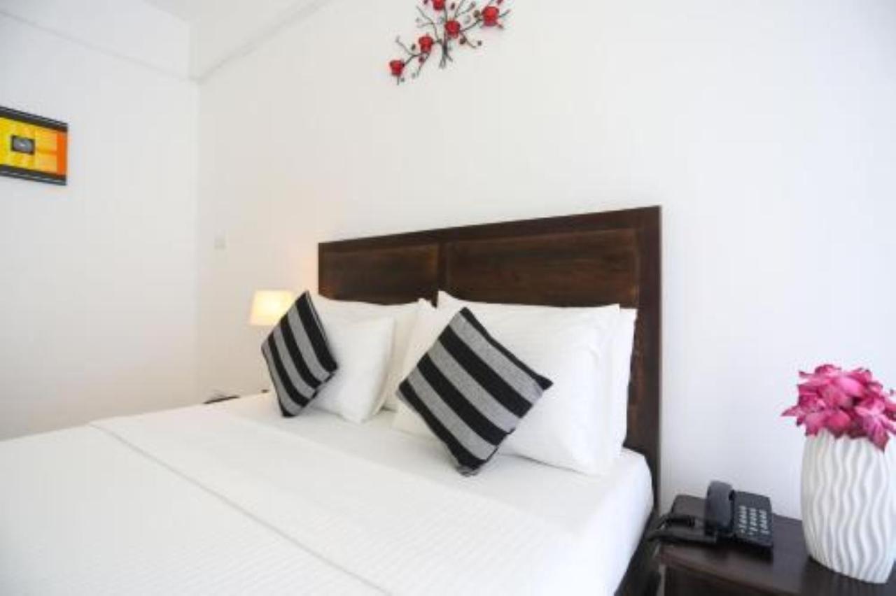Hotel Dazzle Bay By Twenty Two Weligama Exterior foto