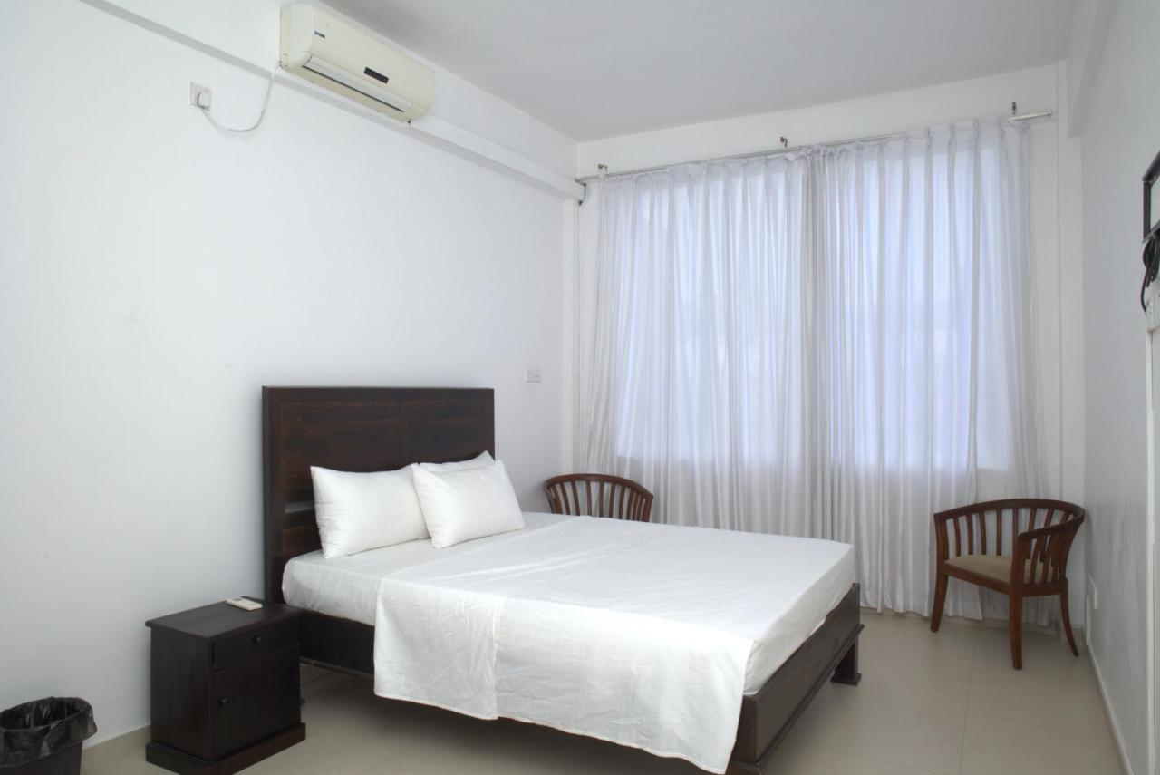 Hotel Dazzle Bay By Twenty Two Weligama Exterior foto