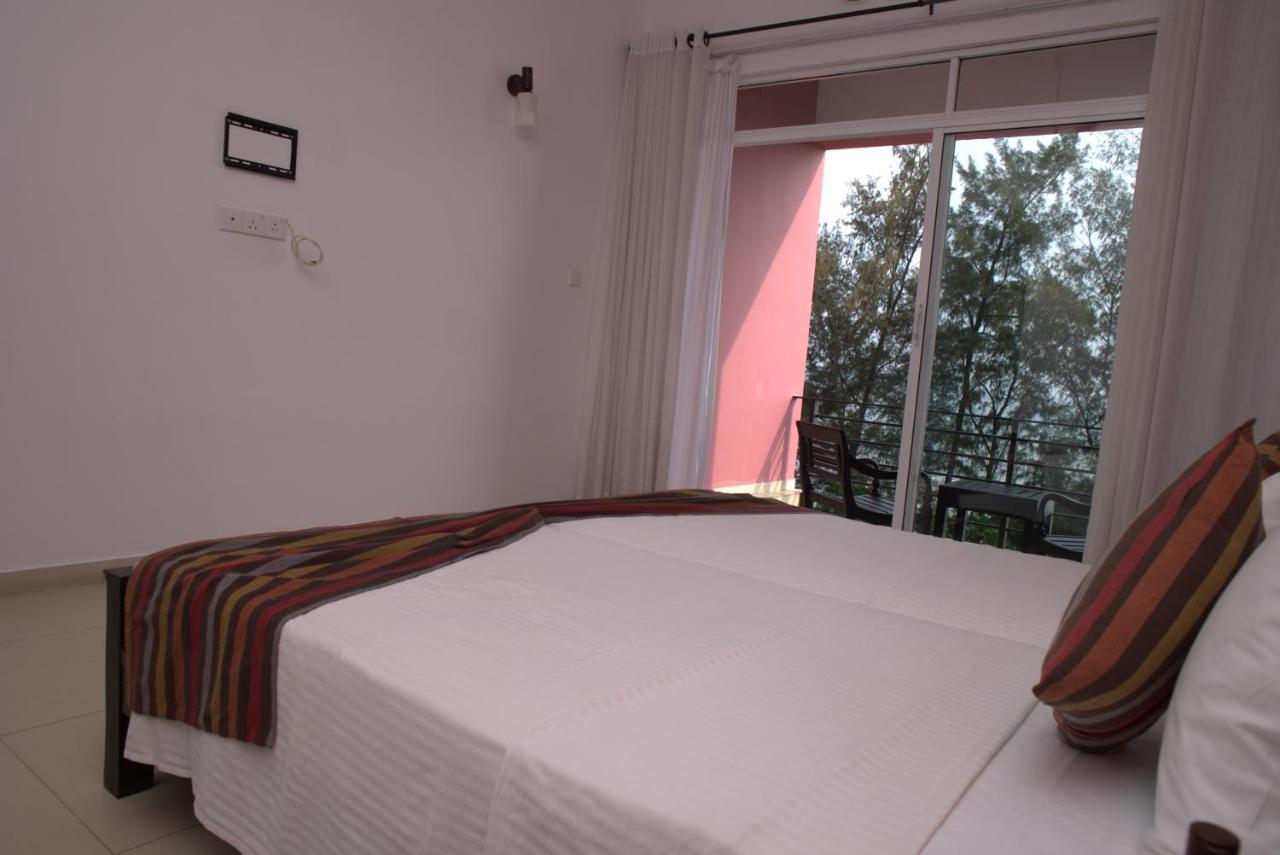 Hotel Dazzle Bay By Twenty Two Weligama Exterior foto